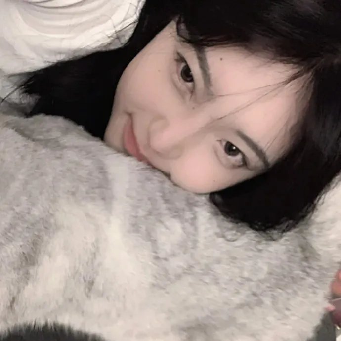 《龙城妖后》封面